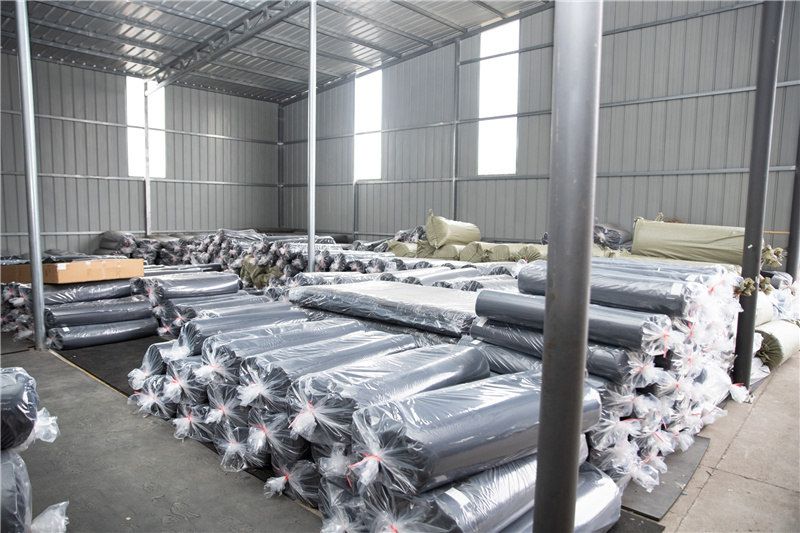 空調(diào)側(cè)麵(mian)減(jian)震墊